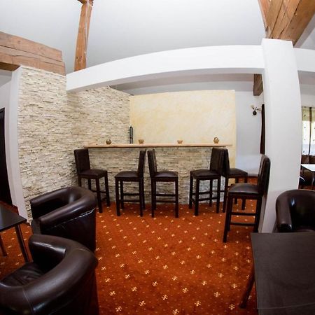 Hanul Simon Pensiune & Restaurant Бран Екстериор снимка