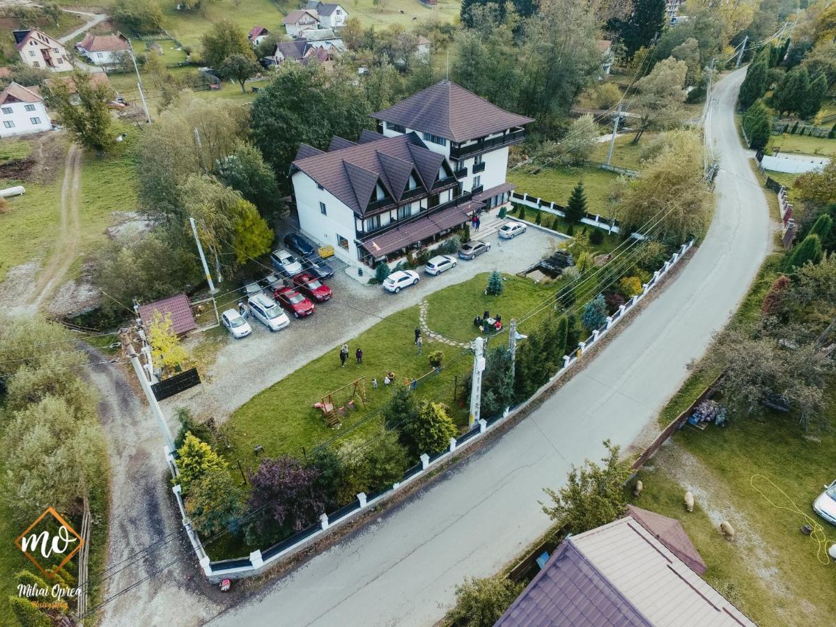 Hanul Simon Pensiune & Restaurant Бран Екстериор снимка