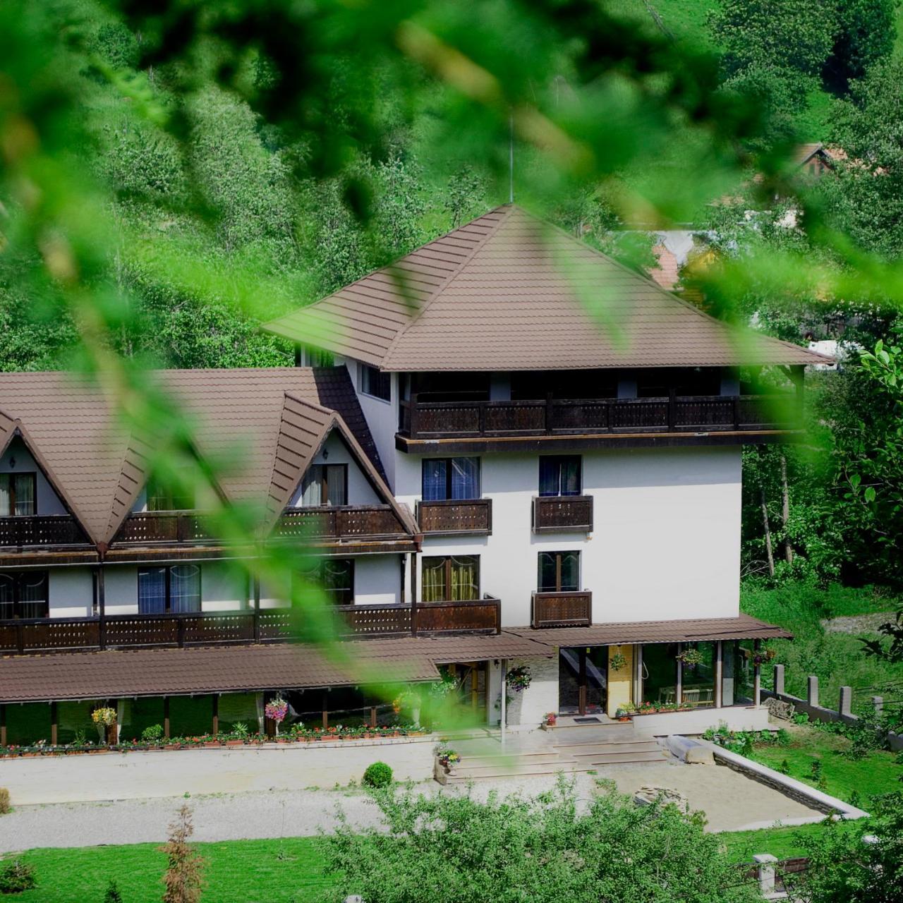Hanul Simon Pensiune & Restaurant Бран Екстериор снимка